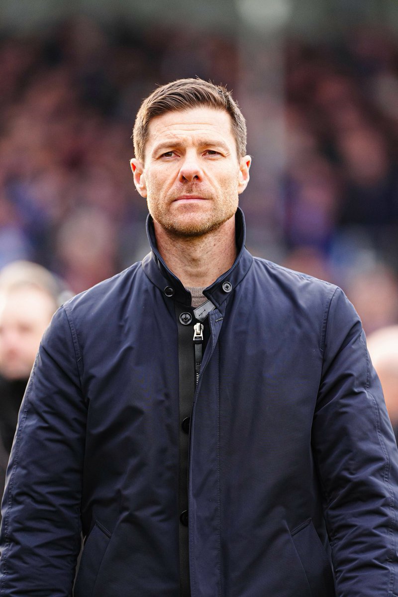 realfrance_fr's tweet photo. 📶 38 minutes. 

Soit le temps qu'a passé Xabi Alonso en tant que coach du Real Madrid avant de subir la première blessure dans son effectif ✅️ https://t.co/N0jQiuEb6H