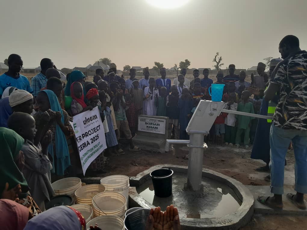 FREE_NG_'s tweet photo. 💦 Breaking barriers to clean water access!
Snip summary of our borehole drilling With support from SRF, we drilled, platformed, and commissioned a total of 15  hand-pump boreholes 🙌 #SafeWater #SRF #WASH #NigeriaRising https://t.co/ZUM6pffbKx