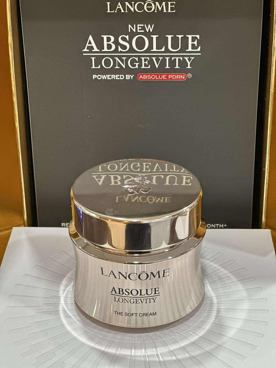 sthaftxrthxrain's tweet photo. มีใครสนใจไหมคะ NEW ABSOLUE LONGEVITY SOFT CREAM 60ml. ปกติ 16,500 ขาย 9,900 ค่ะ นัดรับได้ ส่งแกรปได้ค่า dm มาสอบถามรายละเอียดได้นะคะ
#AbsolueLongevity #LancomeAbsolue
#LancomeSkincare #LancomeThailand https://t.co/gPY3r0NUQx