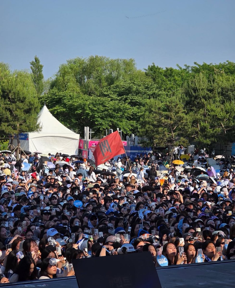 shownhyun's tweet photo. 250525 INSTAPOST #yookihhh 

🐹 Thanks to Monbebe, the PEAK Festival has happily come to an end!

#기현 #KIHYUN https://t.co/C7VxHpTryg