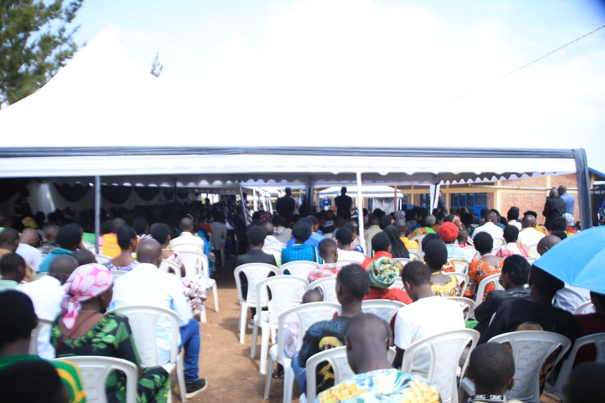 Rutsiro District (@rutsirodistrict) on Twitter photo #Rutsiro: Uwambajemariya Florence, PES wa <a href="/RwandaWest/">Western Province I Rwanda</a>, mu gikorwa cyo #Kwibuka31 i Musasa yagize ati: Kwibuka si umuhango! Si umugenzo! Ahubwo ni ubuzima! Kwibuka ni inshingano za buri munyarwanda. Kwibuka ni umwanya wo guhamya ko Jenoside itazongera kubaho ukundi mu Rwanda..." #Rutsiro: Uwambajemariya Florence, PES wa <a href="/RwandaWest/">Western Province I Rwanda</a>, mu gikorwa cyo #Kwibuka31 i Musasa yagize ati: Kwibuka si umuhango! Si umugenzo! Ahubwo ni ubuzima! Kwibuka ni inshingano za buri munyarwanda. Kwibuka ni umwanya wo guhamya ko Jenoside itazongera kubaho ukundi mu Rwanda..."