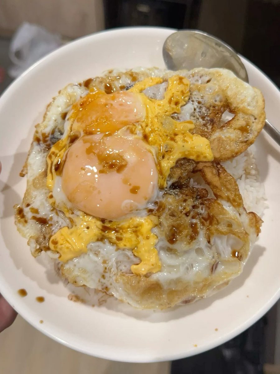 minthxrx's tweet photo. ทำกินเองนะคะวันนี้ เพิ่งรู้ว่าเงิน 150 หายากขนาดนี้ 🥹🥲😞 #ระยอง https://t.co/KGy52ayBxH