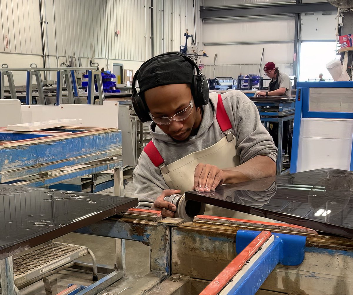 At Cutting Edge Countertops, quality is our top priority. From precise fabrication to expert installation, we’re dedicated to delivering excellence in every project.

🔗 Learn more about our process: loom.ly/XUpmF-I

#QualityCraftsmanship #CuttingEdgeCountertops