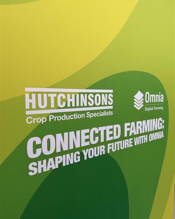 📸 Take a look at this behind the scenes sneak peak of our Connected Farming webcast!

Join Rebecca Wilson, industry experts and fellow farmers this Wednesday at 5pm where all will be revealed! 👀

Register for free now!
loom.ly/wy1EXkg
