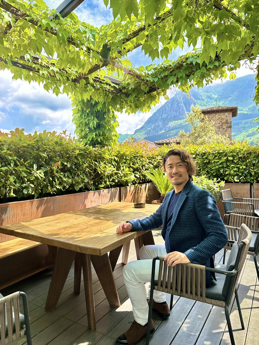 takeuchiryosuke's tweet image. 【世界ベストレストラン2位の伝説の「アサドール・エチェバリ」に行ってきました】
世界中の美食家が訪れるミシュラン１つ星、世界のベストレストン50で最高2位（2024年）のスペインのAsador…