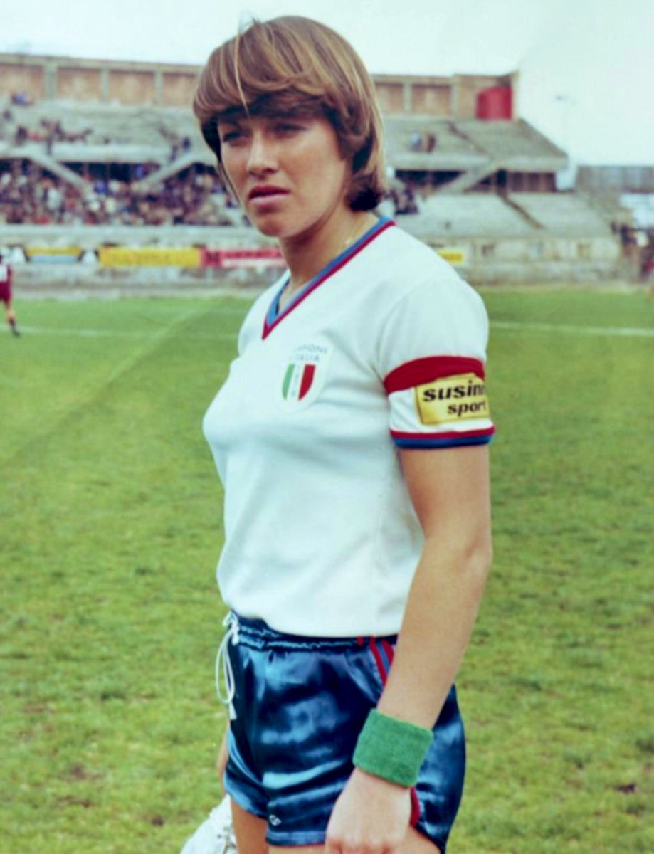 At a time in which Scottish male footballers are receiving many deserved plaudits for their exploits in Italy, it feels apt to recall Kilmarnock-born Rose Reilly’s achievements in the women’s game:

- 8 Serie A titles
- 4 Italian Cups
- 2 Serie A Golden Boots

Trailblazer. 🏴󠁧󠁢󠁳󠁣󠁴󠁿🇮🇹