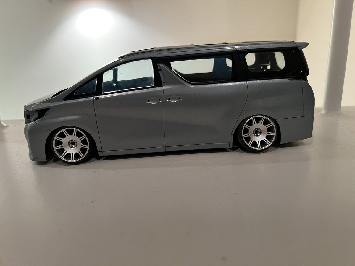 983modeling's tweet image. fujimi  1/24  ALPHARD  製作中

マークレスグリル
素ガラス