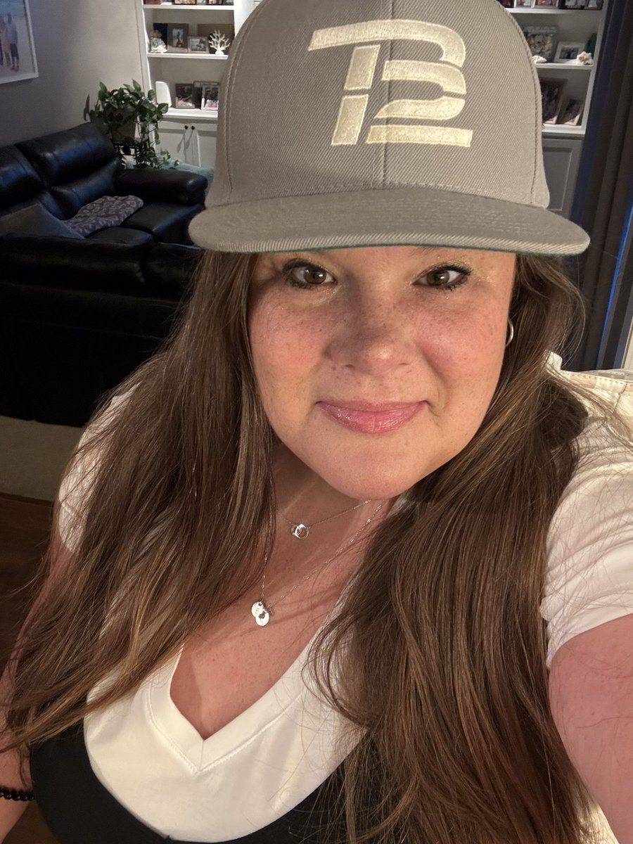 LDresslar's tweet photo. On our way to the #Indy500 

Hoping and praying to find @TomBrady and @RobGronkowski today!! 

#Mclaren #pato #IndyPatsFan https://t.co/XKOFXy7XgQ