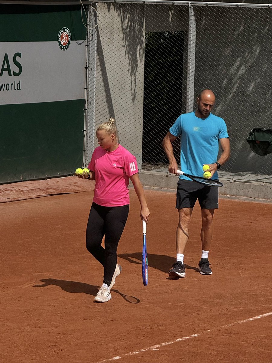 Diana Shnaider and her new coach Marius Copil 😮‍💨