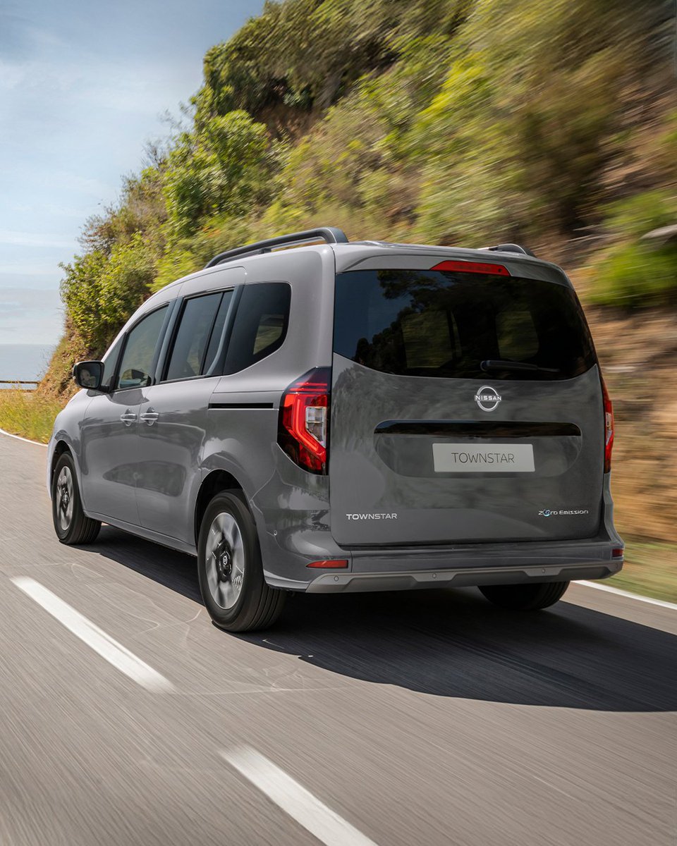 Hayal ettiğin tüm maceralar için tarzından ödün vermeyen yeni Nissan Townstar, kompakt tasarımıyla her yolculukta seninle.

#YeniNissanTownstar #GüvenleKazandırır #AlışılmışaMeydanOku