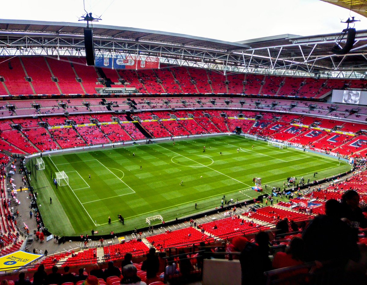 Unchartered Streets (@unchartereds) on Twitter photo Blimey, it’s a long way down. I feel like I’m about to play Subbuteo, not watch a League One Play-Off Final.
#LOFC #leytonorient Blimey, it’s a long way down. I feel like I’m about to play Subbuteo, not watch a League One Play-Off Final.
#LOFC #leytonorient
