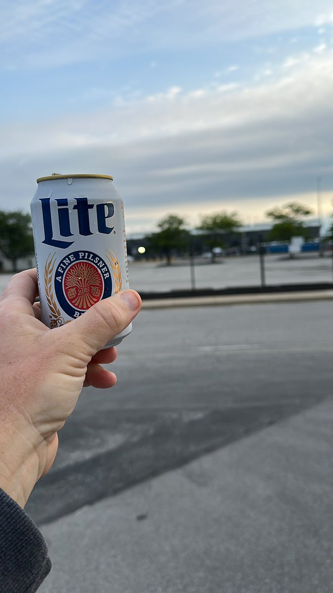 Cheers and a huge thanks to the <a href="/IndyCarRadio/">INDYCAR Radio</a> team.  It’s race day in Indiana.  #NowStayTuned