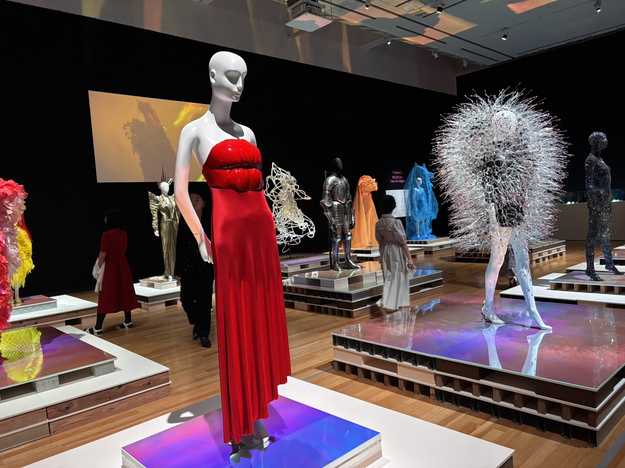 loveファッション - Search / X