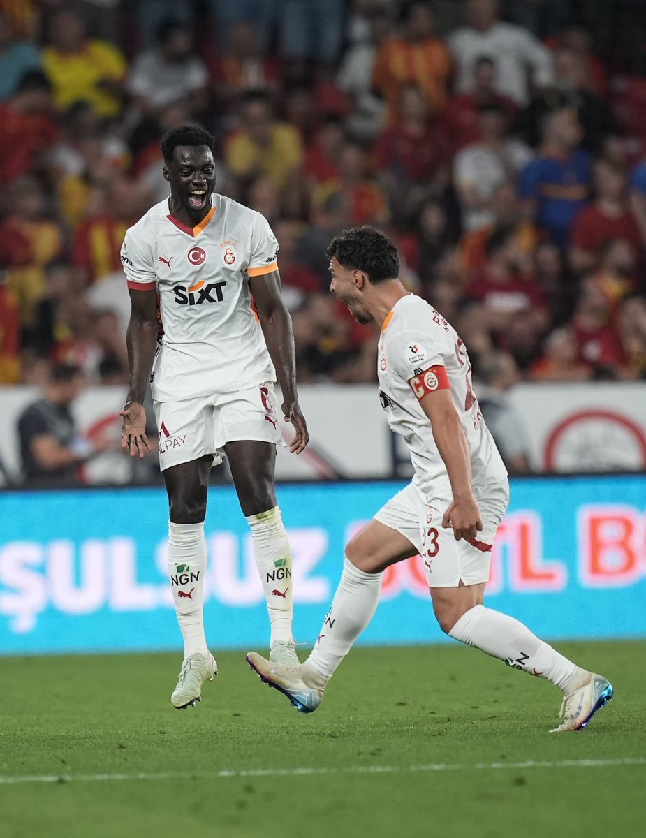 DAVINSON tweet media