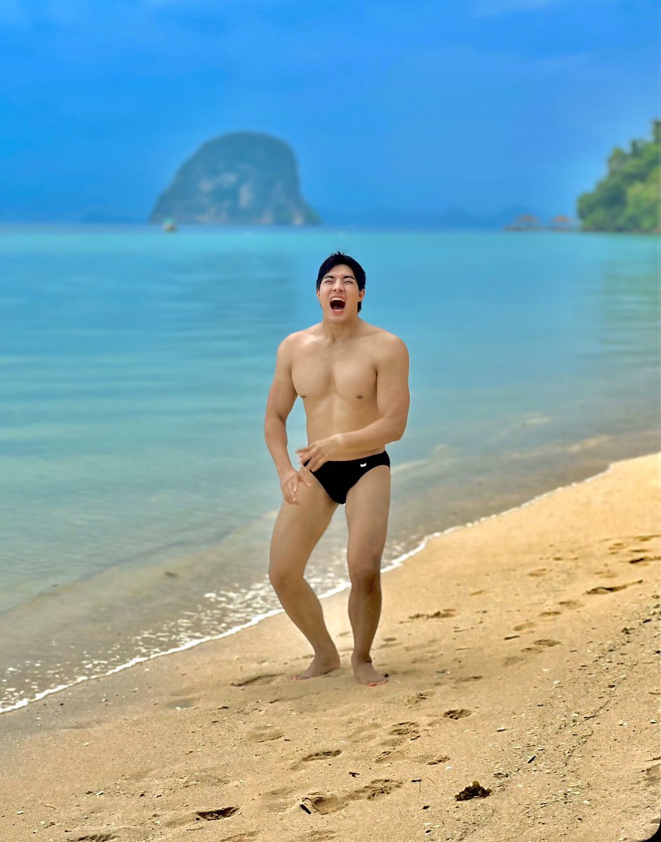 ในวันที่อากาศไม่ดี..ยังมีเราที่หน้าตาดี ฮ่าๆๆๆ หยอก😂🔥💦🌈🌊🌴🐠
.
#ติดตลก🐳 #น่ารัก #โก๊ะๆ #สวัสดียามเย็นจ้า 😂🤣🤪