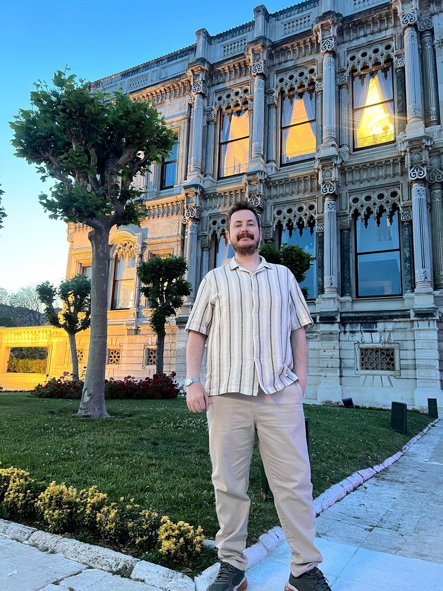 Çırağan Sarayında güzel bir buluşma yaptık. Mikrogrup &lt;&gt; Teamsystem grup şirketimizin ilk toplu etkinliği diyebilirim. Yaklaşık 600 kişilik dev bir organizasyondu &lt;3