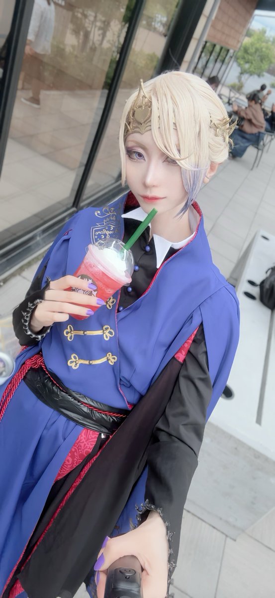 【#おどつなあにまるしぇ2025】

あにまるしぇお疲れ様でした☺️

今回👑で参加させていただいて寮長で集まってのパフォめちゃめちゃ楽しかったです！！✨️

感想等あれば #からすのあそびば で頂けると嬉しいです！