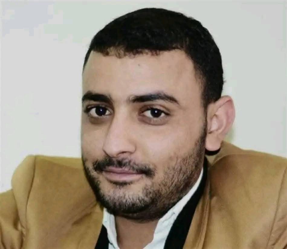 AliAlsharaby's tweet image. مواضفي القضا المليشياوي يقضون لمليشياتهم بسجن الوطن وقتل الحريه وصلب المواطنه
مقابل وضيفة نصف راتب