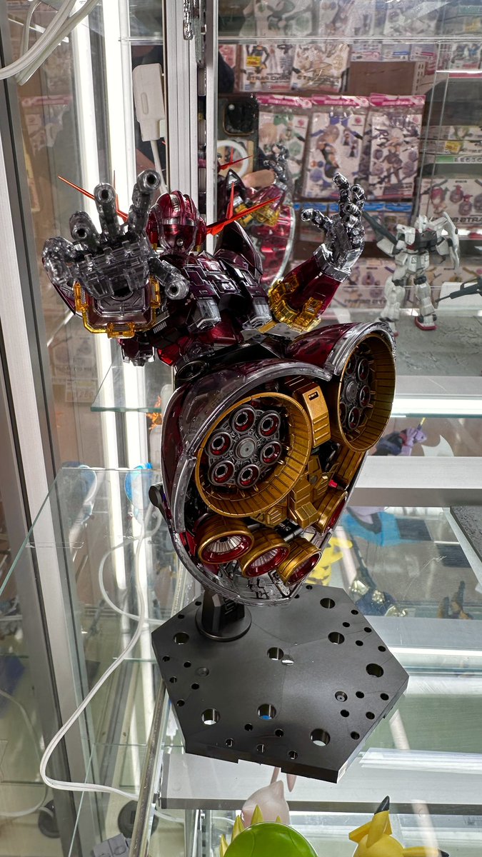 redcomet_0079_'s tweet photo. メカニカルクリアな感じでジオングを制作してコンテストを提出しました！ 今度は必ず優勝します！！ https://t.co/wB8fhb0SHq