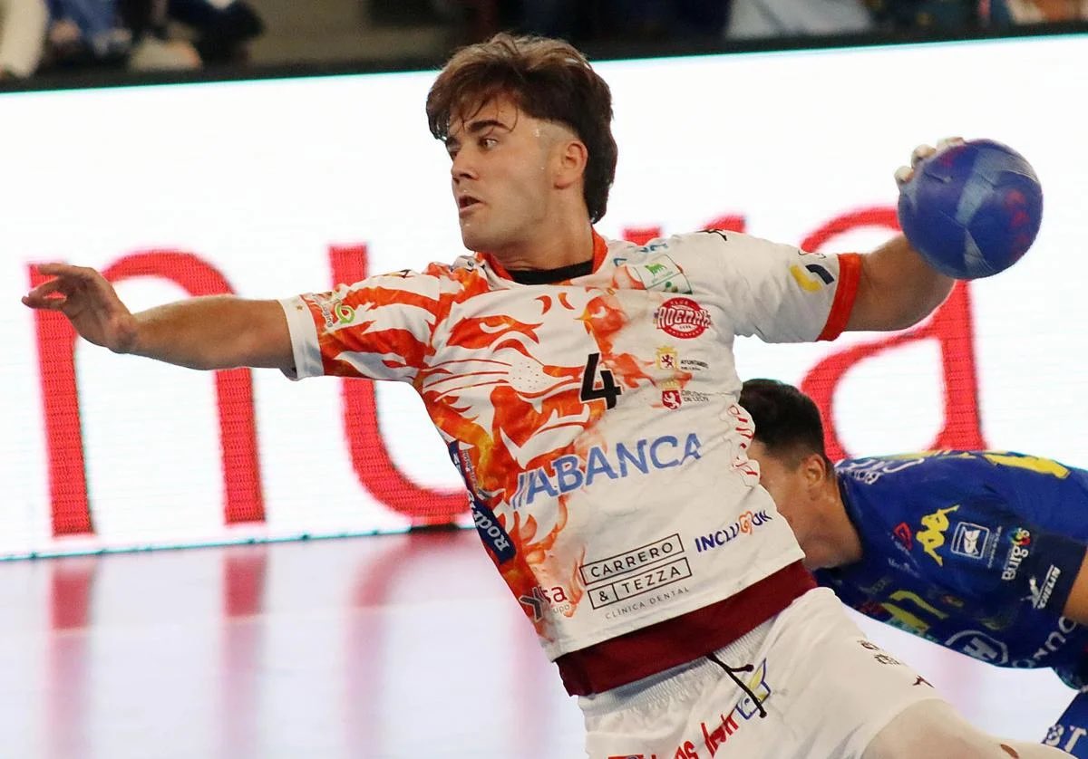 //Abanca Ademar León (@ademarleon) on Twitter photo ¡Último partido de <a href="/caaarlosalvarez/">Carlos Álvarez Domínguez</a> en el Palacio 🥲!
Os esperamos para poder despedir a Carlos como se merece 🙌🏻
🔗 ademar.com/despedimos-a-c… ¡Último partido de <a href="/caaarlosalvarez/">Carlos Álvarez Domínguez</a> en el Palacio 🥲!
Os esperamos para poder despedir a Carlos como se merece 🙌🏻
🔗 ademar.com/despedimos-a-c…