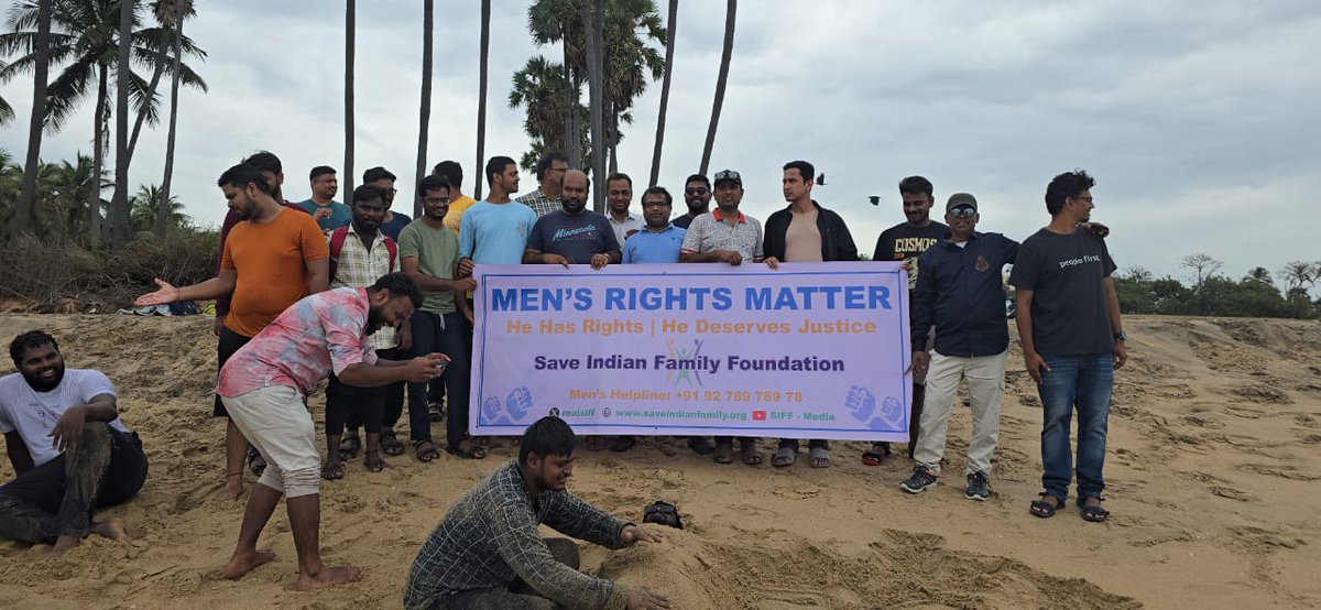 Indian men are buried alive by the Judiciary in fake case.
#MensRightsMatter