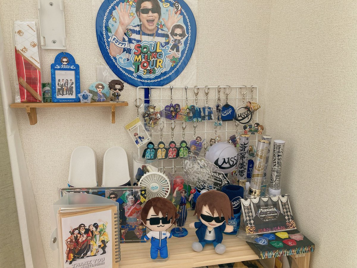 kurogane38's tweet image. #MSSP横アリフォトコン 
初代のグッズ棚