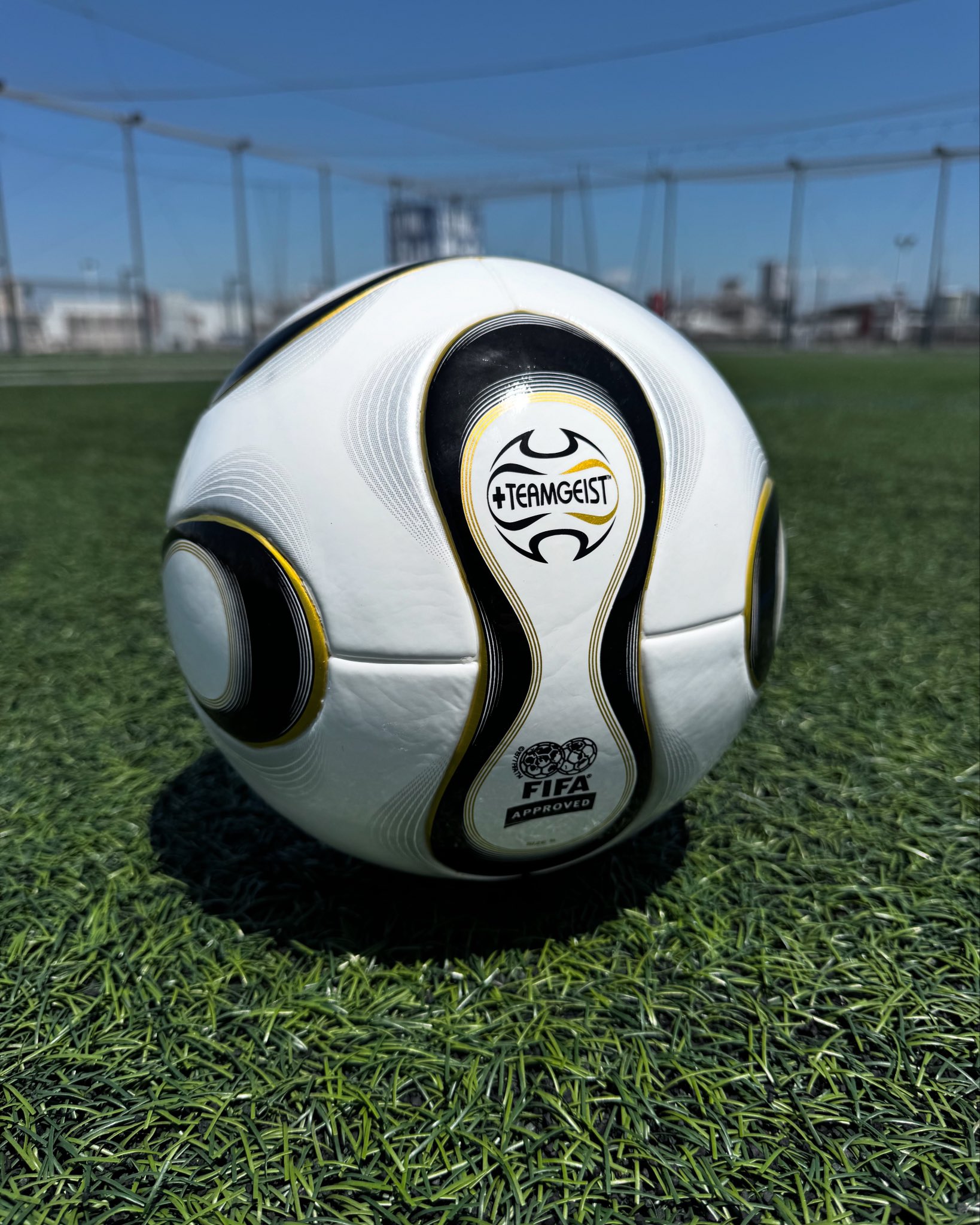 楽天市場】Adidas アディダス サッカーボール チームガイスト