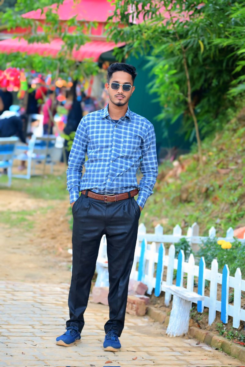 vpaniktalukder's tweet photo. আমি আলাদা কারণ আমি অন্যদের মতো হতে চাই না..! https://t.co/RDnKb36T80