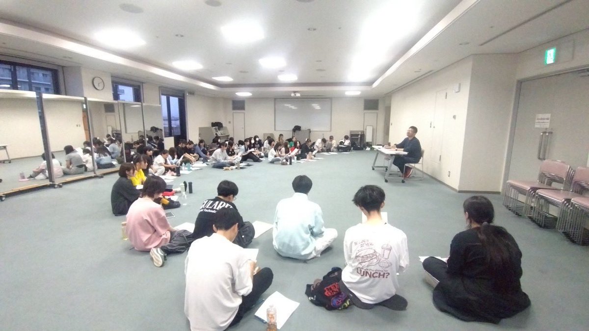 LittleStarearth's tweet photo. 昨日は次回公演の配役が発表されました✨

一人一人にくださった配役✨いかに自分の役を魅力的にしていくかを考えながら、自分の役での読み合わせがスタート❗

虎本先生から各役へのアドバイスも頂き公演に向けてワクワクな思いが溢れていました‼️

＃劇団リトルスター
＃ファントムナイトバラード https://t.co/oAylO4PZ1E