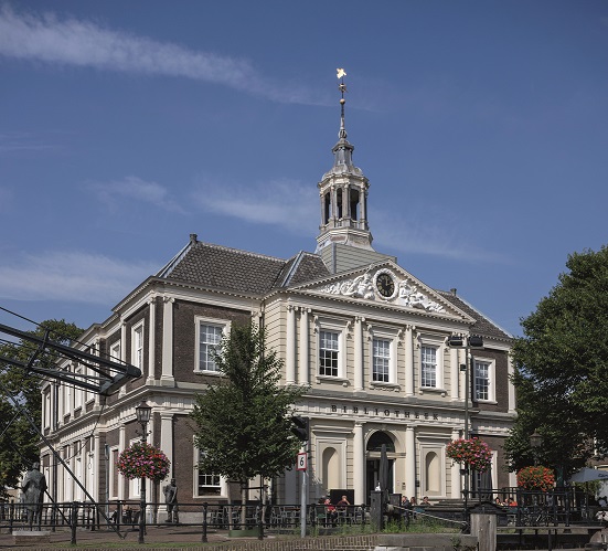 Donderdag 29 mei is het Hemelvaartsdag! Dan is de bibliotheek gesloten; dit geldt voor de Korenbeurs, Hof in Zuid en de Nieuwe Harg! Online kun je natuurlijk wel gewoon terecht.  Vrijdag staan we weer voor je klaar!  

#deBibliotheekSchiedam #Hemelvaartsdag #schiedam