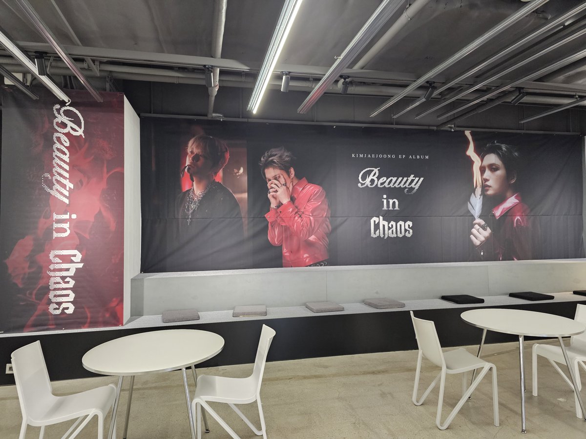Ktown4u_coex's tweet photo. KIM JAE JOONG EP Album 'Beauty in Chaos'
#케타포코엑스 POP-UP STORE DAY 1 ❤️

📆 25.05.26 ~ 25.06.03
🪐 Space #3
⏰ AM 11:00~PM 20:00

🌹미공개 럭키드로우 포토카드
🌹스페셜 메뉴&투명 프레임 포토카드
🌹김재중 네임스티커
🌹랜덤 친필 스페셜 기프트

#김재중 #재중 #KIMJAEJOONG
#JAEJOONG #ジェジュン #金在中
#뷰티인카오스 #Beauty_in_Chaos