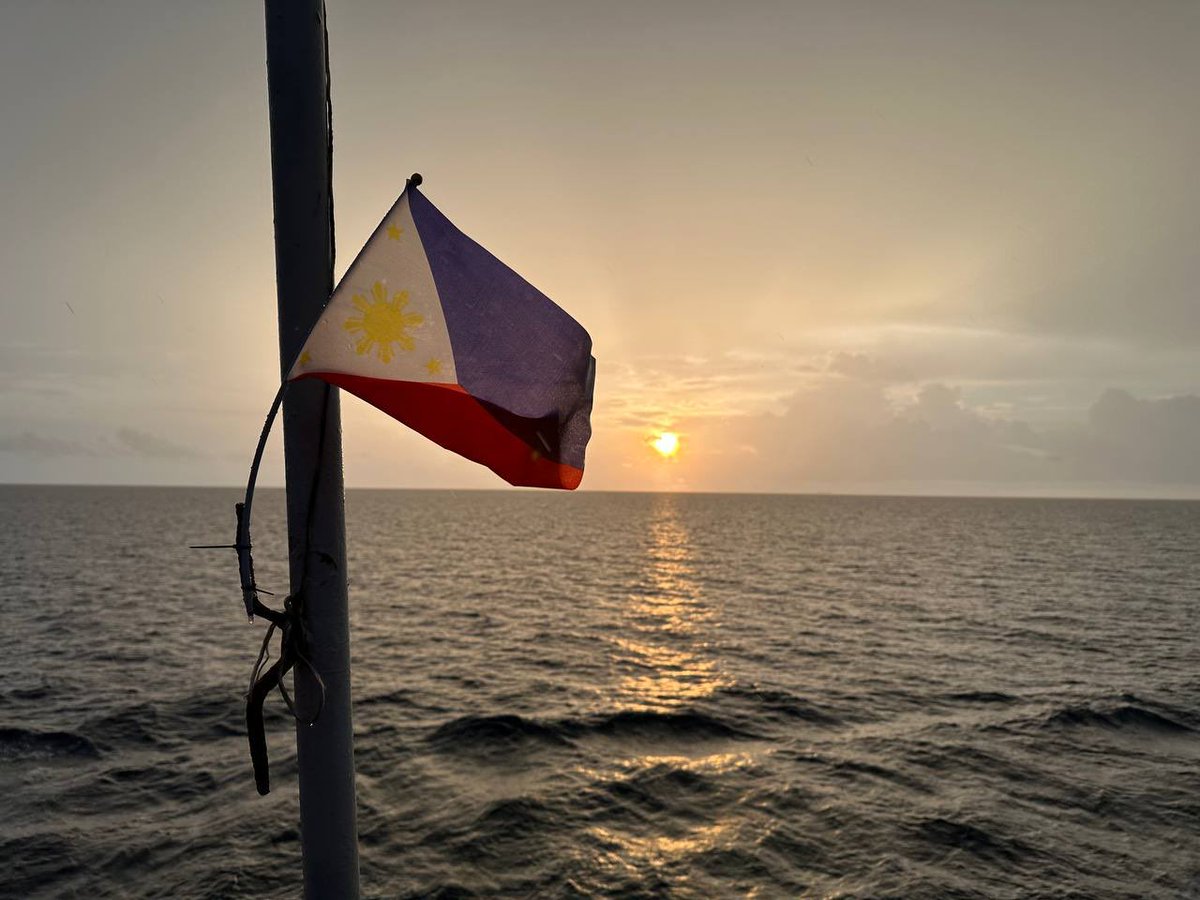 Maglayag nang may tapang at pagmamahal sa Inang Bayan. Musika ay kalayaan sa saliw ng paninindigan. 
#WPS #AtinIto