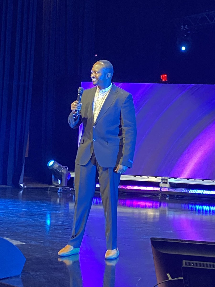 TeonSingletary's tweet photo. Happy Sunday family! It’s time to step into your calling. Take action today. https://t.co/aMz40YagwG