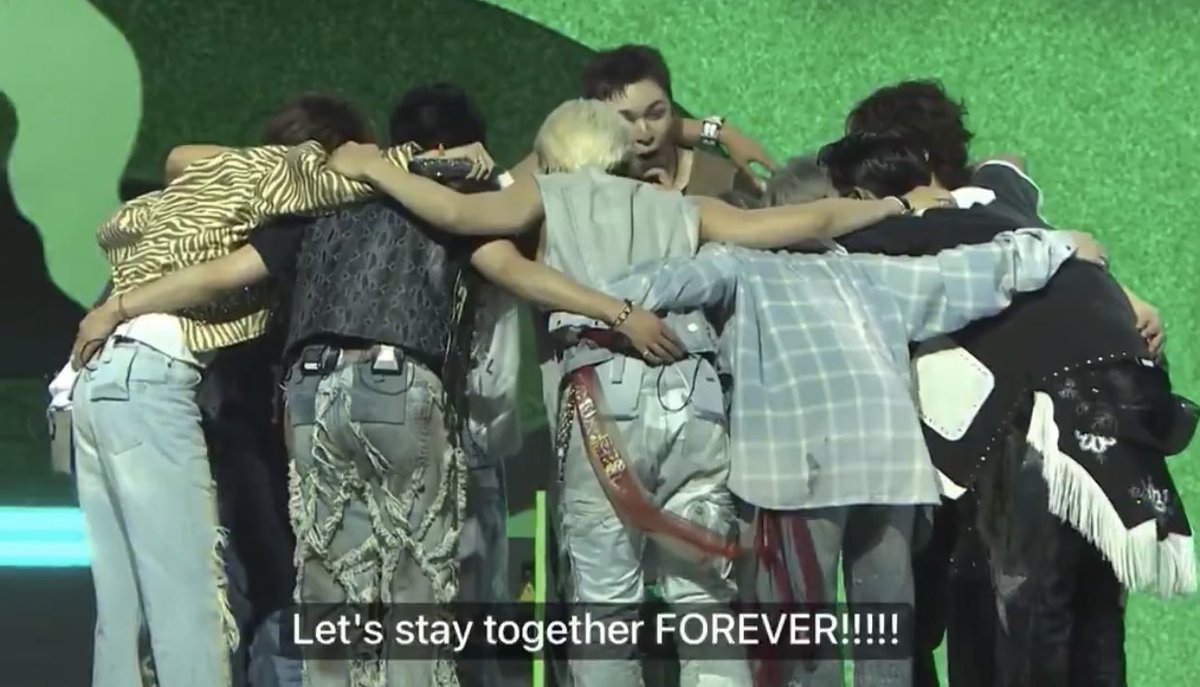 lovrehani's tweet image. “WE'LL BE A                                 “WE'LL BE 
FINE LINE..”                                    ALRIGHT..” ❤️‍🩹