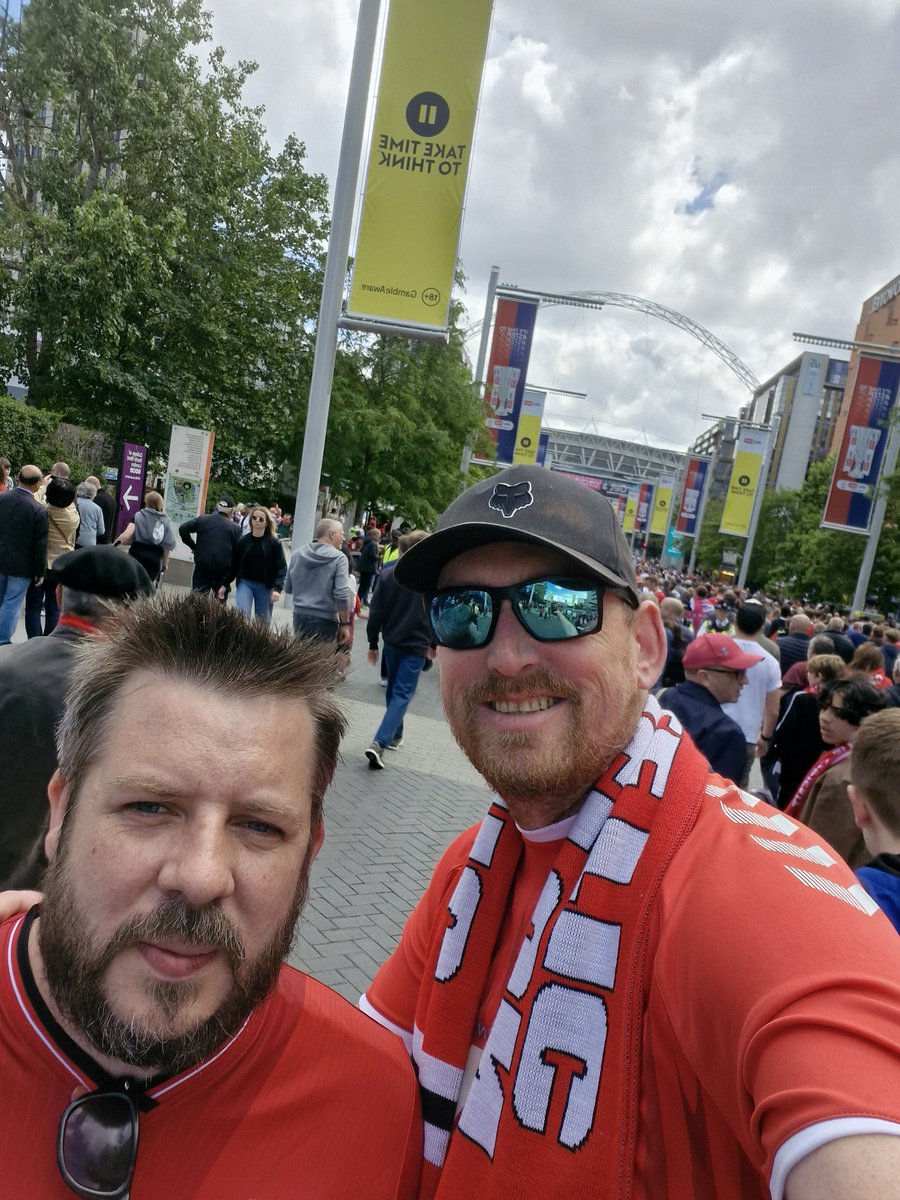 MussieAddicks's tweet image. UP THE ADDICKS ! Let's do this....

#NoCharltonNoParty

#REDARMY #cafc #addicks #eastcoastaddicks @CAFCofficial @wembleystadium #EFLPlayOffs @CAFCTrust @CAStrust @charltonnews #EveryMinuteMatters @CharltonLife @CharltonAthNews