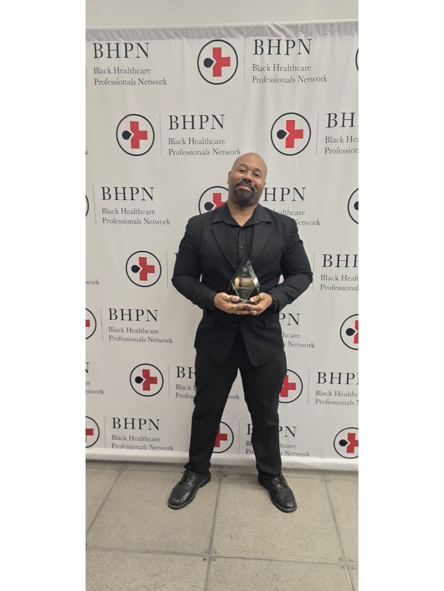 I WON!!   

I won the Emerging leader in Healthcare Health Heros Award !

To those who voted for me thank you !!!!! I am so humbled.   Thank you <a href="/bhpncanada/">Black Healthcare Professionals Network</a> for this award and such a great 

#blackhealth #blackhealthprofessionals #blacknurses #blackdoctors #nurses