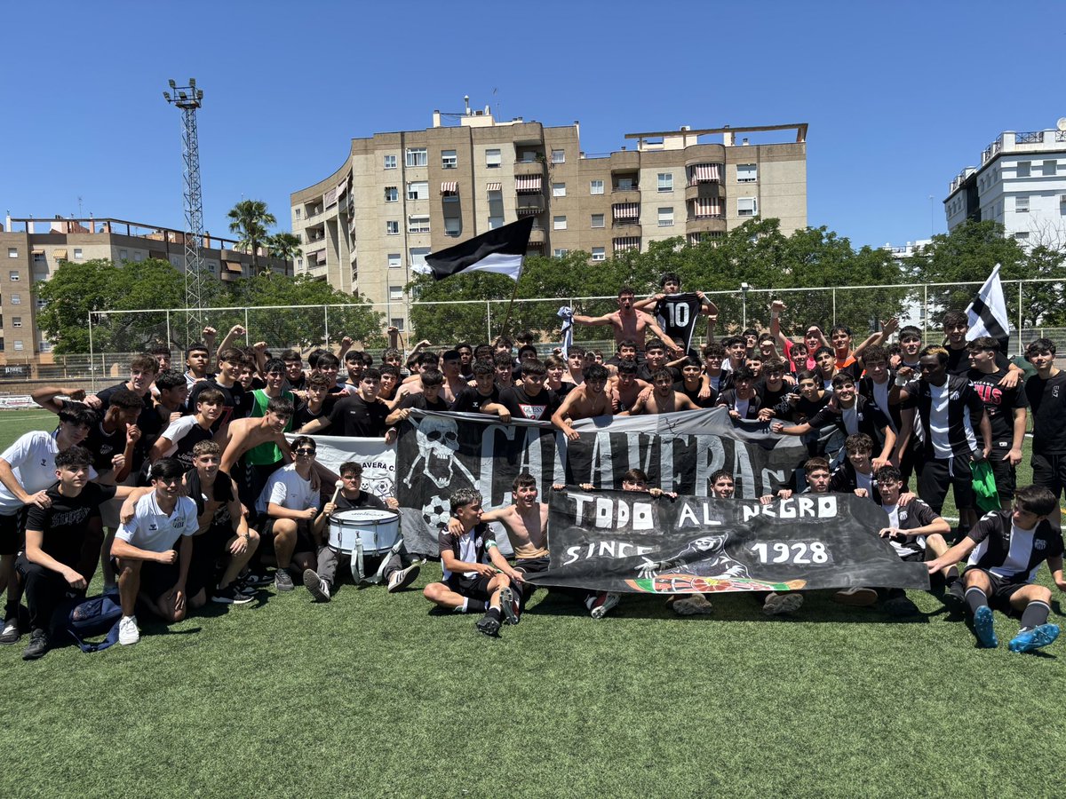 🏆🏴‍☠️ ¡CON TODOS USTEDES: EL NUEVO EQUIPO DE SEGUNDA ANDALUZA JUVENIL!

✅ Nuestro #CalaveraCFJuvenilC se impuso por 4-0 al <a href="/CD_Alcala/">C.D. Alcalá</a> y consigue el ansiado ascenso.

🔝 ¡QUÉ BONITO ES SER DEL EQUIPO DEL BARRIO!