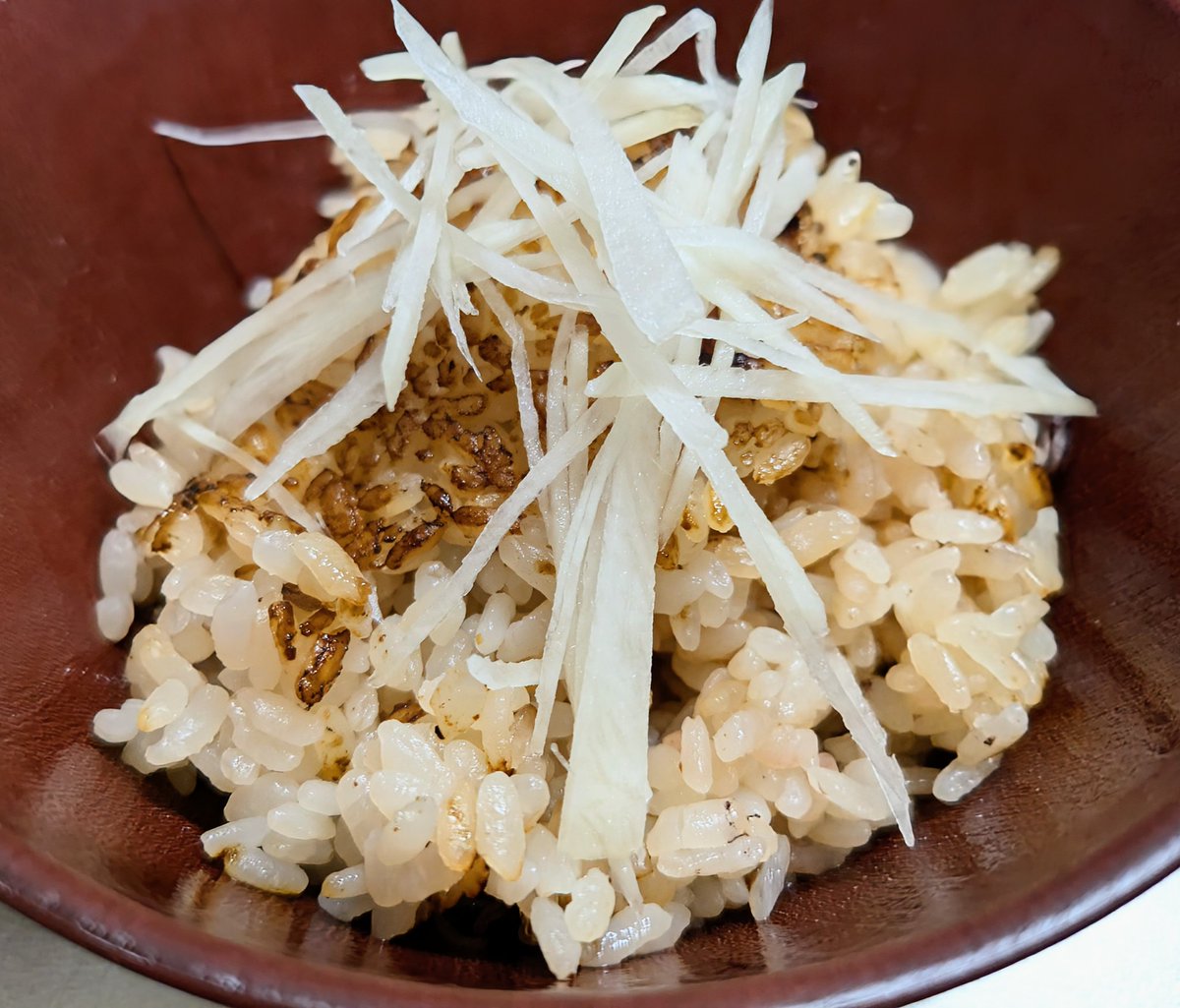 ChiekoT12341's tweet photo. FFさんがポストした炊き込みご飯が美味しそうだったので真似っこ😋
但馬漁協さんの旨干しホタルイカをぬるま湯で戻してから炊き込みました。
旨味がご飯に染みて美味しかった✨

#食べて応援兵庫県 https://t.co/SpeHpWe8WC