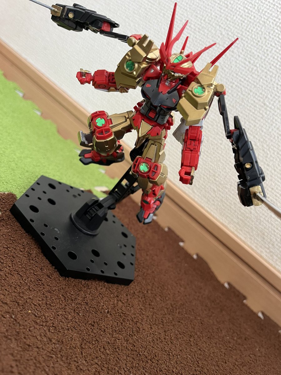 幼い頃の夢、ゴールデン戦国アストレイ