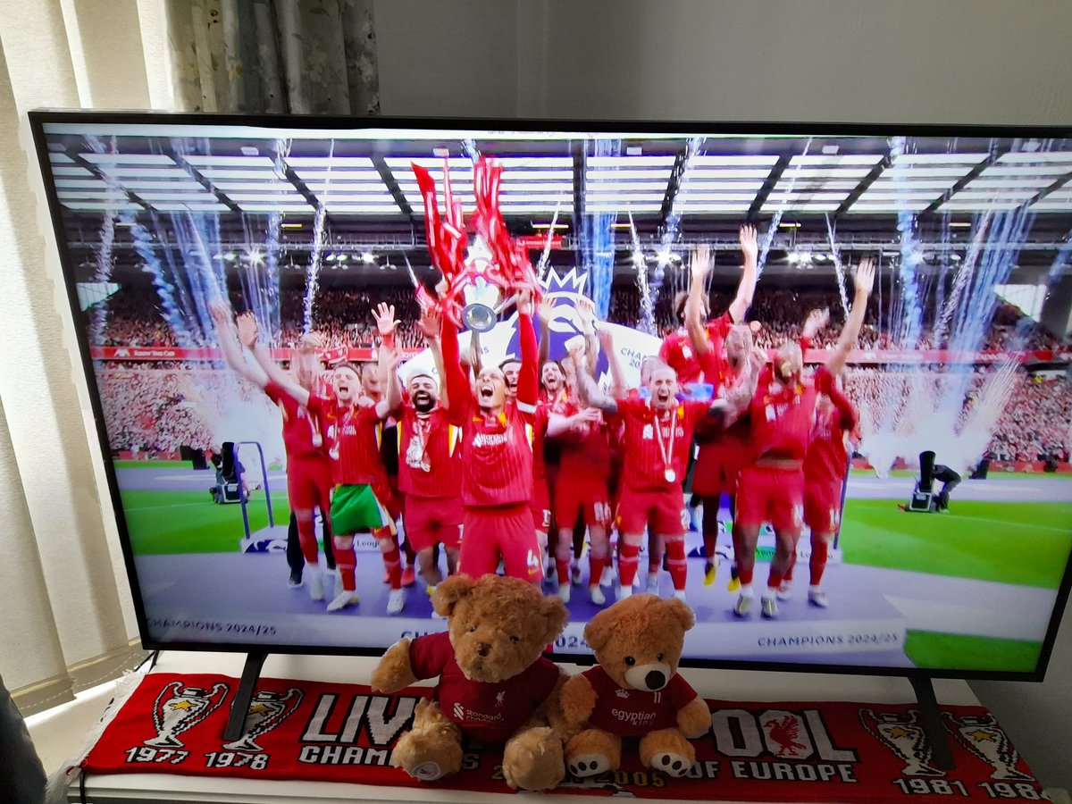 Up the f***ing redmen #campione #LFCchampions #allthebestTrent