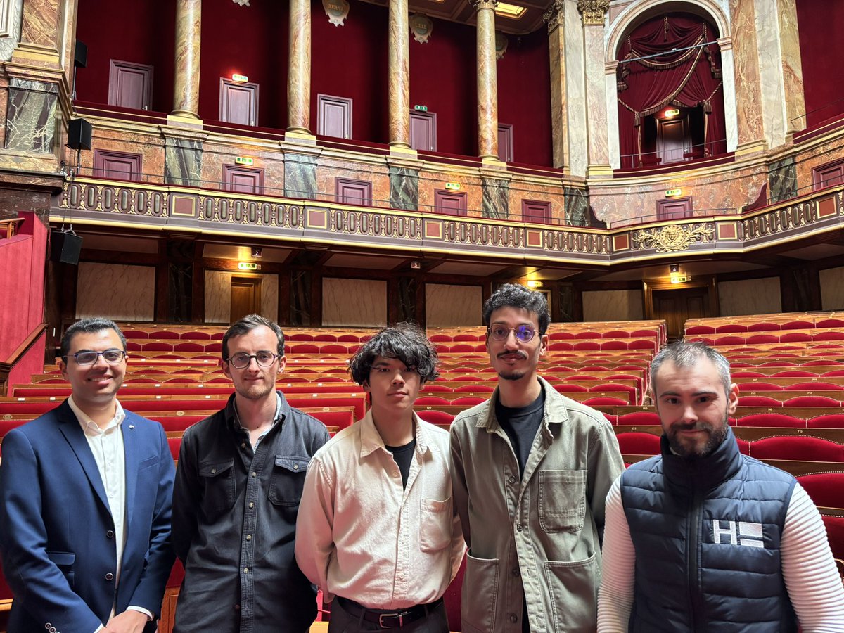 Week-end de visites institutionnelles pour les <a href="/HorizonsJeunes/">Horizons Jeunes</a> de l’Ouest Ile-de-France, avec le Sénat et la salle du Congrès à Versailles 🏛️

Des échanges riches avec à nos parlementaires <a href="/HorizonsLeParti/">Horizons</a>, Marc Laménie et <a href="/BeatricePiron/">Béatrice Piron</a>. Merci à eux pour leur disponibilité 🔵⚪️