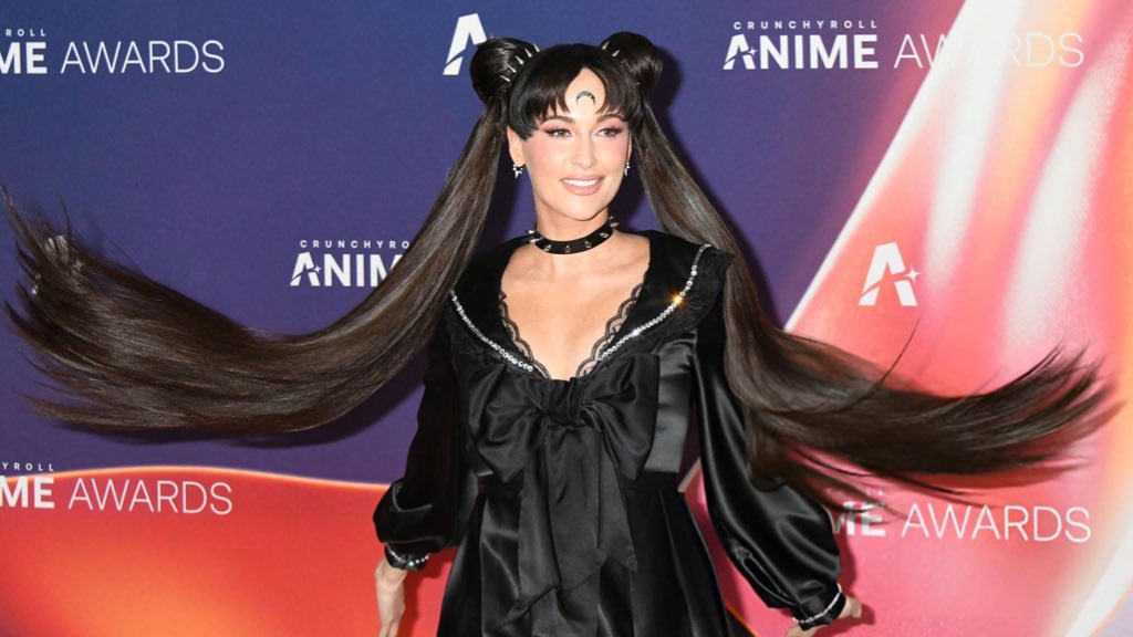 KaceyAccess's tweet image. Kacey Musgraves at the 2025 Crunchyroll #AnimeAwards.