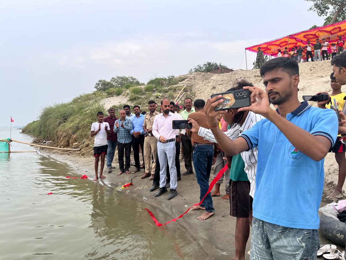 Saran_dm's tweet image. #safeswim #DisasterManagement #training #saran #chapra @BiharDMD @IPRDBihar
आपदा प्रबंधन विभाग के निदेशानुसार सुरक्षित तैराकी कार्यक्रम के तहत रिवीलगंज में तैराकी प्रशिक्षण कार्यक्रम का आयोजन किया गया
