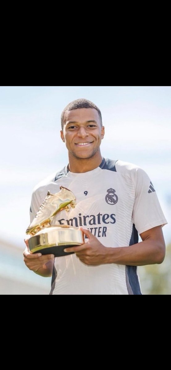 Pedriiscoo (@pedrii_1997) on Twitter photo El nuevo hazard o eso decian es la bota de oro de este año premio que de verdad se consigue por meritos y eso que no ha hecho una buena temporada, lo que queda por mamar a los antimadridistas!! <a href="/KMbappe/">Kylian Mbappé</a> El nuevo hazard o eso decian es la bota de oro de este año premio que de verdad se consigue por meritos y eso que no ha hecho una buena temporada, lo que queda por mamar a los antimadridistas!! <a href="/KMbappe/">Kylian Mbappé</a>