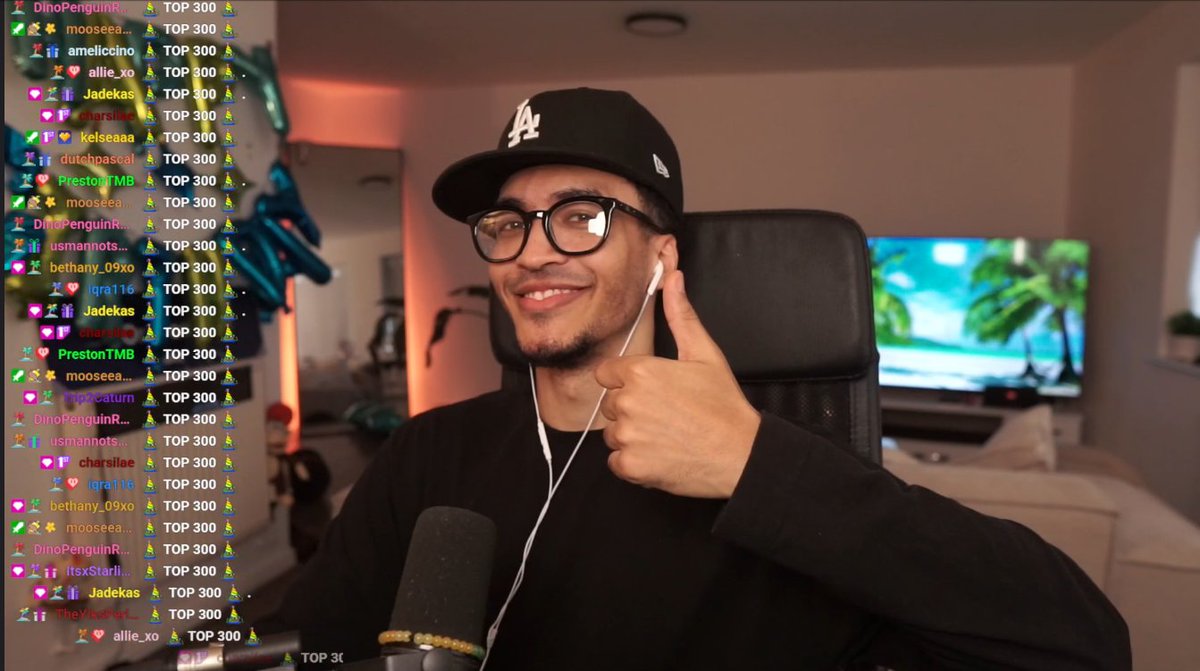 OnlyJoeyD's tweet image. I&apos;M TRULY LOST FOR WORDS... TOP 300 ON @Twitch 🥺🙏

THIS DOESN&apos;T FEEL REAL... THANK YOU FROM THE BOTTOM OF MY HEART. THIS COMMUNITY IS A FAMILY. LY ALL 💙