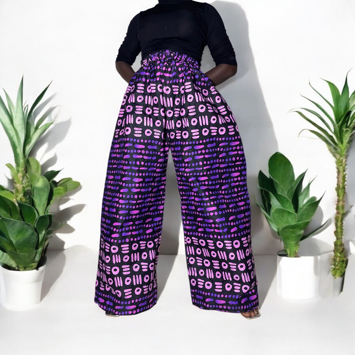 Pantsadventure_'s tweet photo. She flows where confidence leads.
Meet the Mayra Pants ; our free-size beauty made to move with you.
Available in bold Ankara &amp; timeless plain.
Because comfort is a statement.

Price: #7000

Size : Free Size ( can be worn from size S to XXXL)
#Pantsadventure #MayraPants https://t.co/lB7hKwWrq1