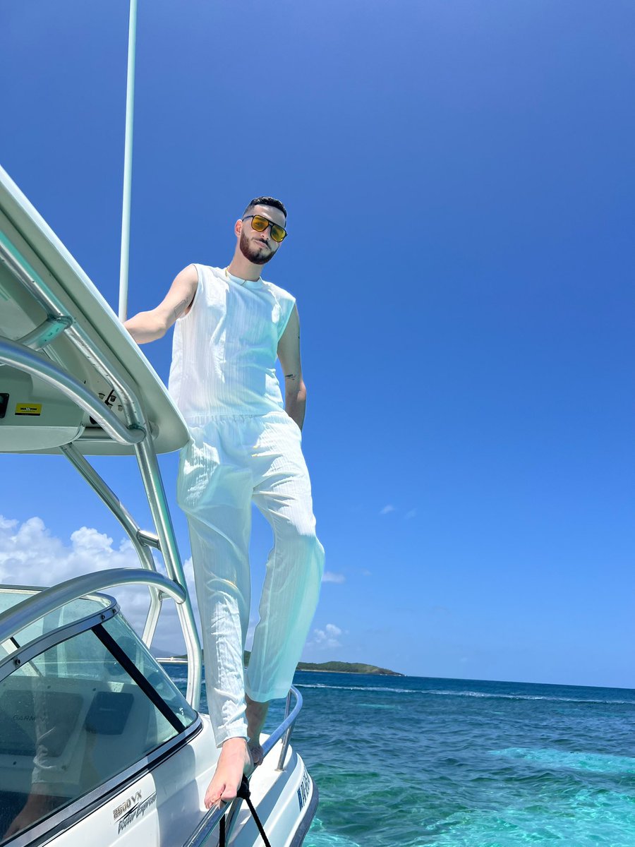 danielitoool36's tweet image. Agüita pal alma 🌊