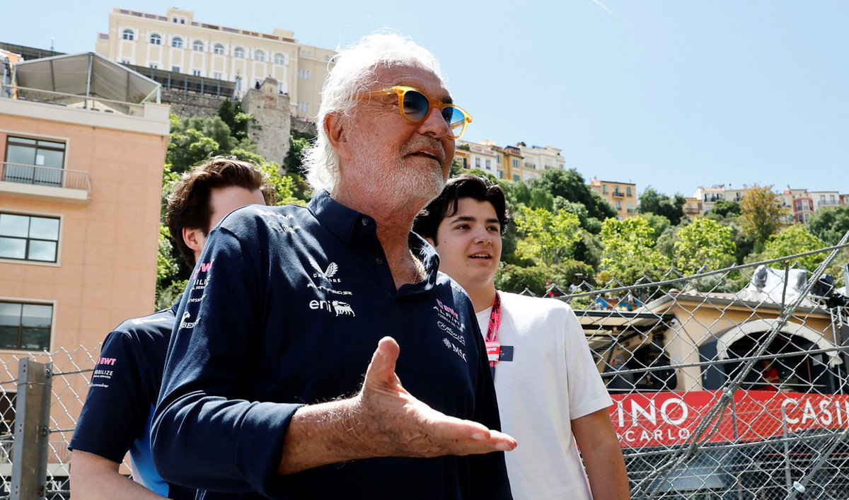 Flavio Briatore, contundente:

"Lo único bueno de este fin de semana ha sido Franco, que no ha tenido accidentes y fue fuerte, el resto habrá que olvidarlo.”