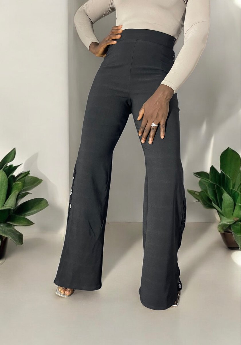 Pantsadventure_'s tweet photo. A little lace never hurt.
The Xera Pants were made to hug your curves, turn heads, and leave a little mystery.
Soft. Sultry. Unapologetically feminine.

Price : #10,000

Available in Size : 6, 8, 10 and 12 DM to order or click the link in bio to shop. https://t.co/IwLhsaM1yi