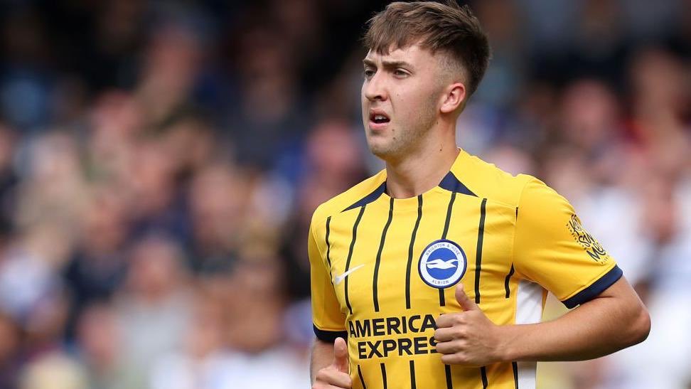 Jack Hinshelwood VS Tottenham: 

Two goals (2) 
32/37 passes
2/2 tackles won 
3/4 ground duels won 
65% aerial duels won 

#BHAFC